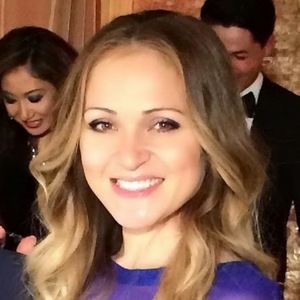 Meet your Posher, Dina